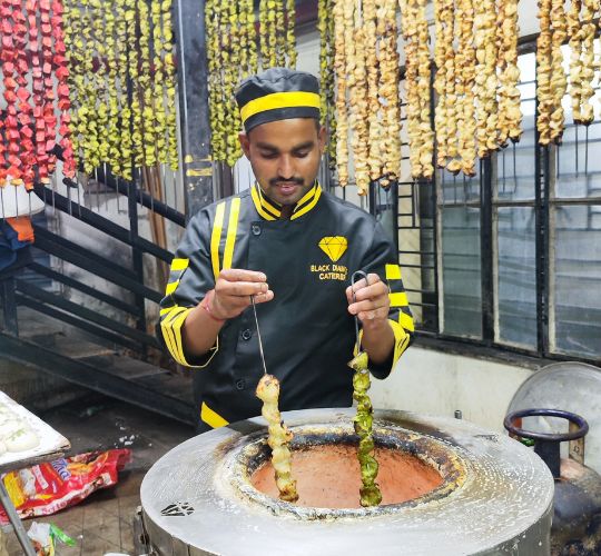 Black Diamond Caterer presenting authentic Bengali wedding food in Kolkata